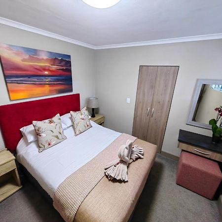 Karibu Self-Catering Accommodation Hermanus Buitenkant foto